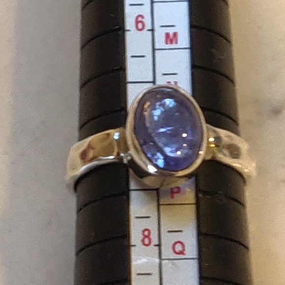 Sterling Silver Amethyst Ring. - Picture 6 of 7